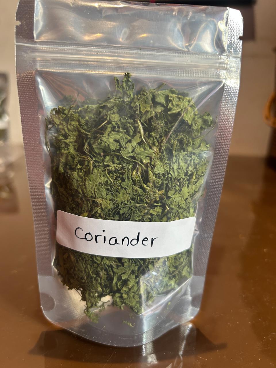 Dry Coriander Leaves